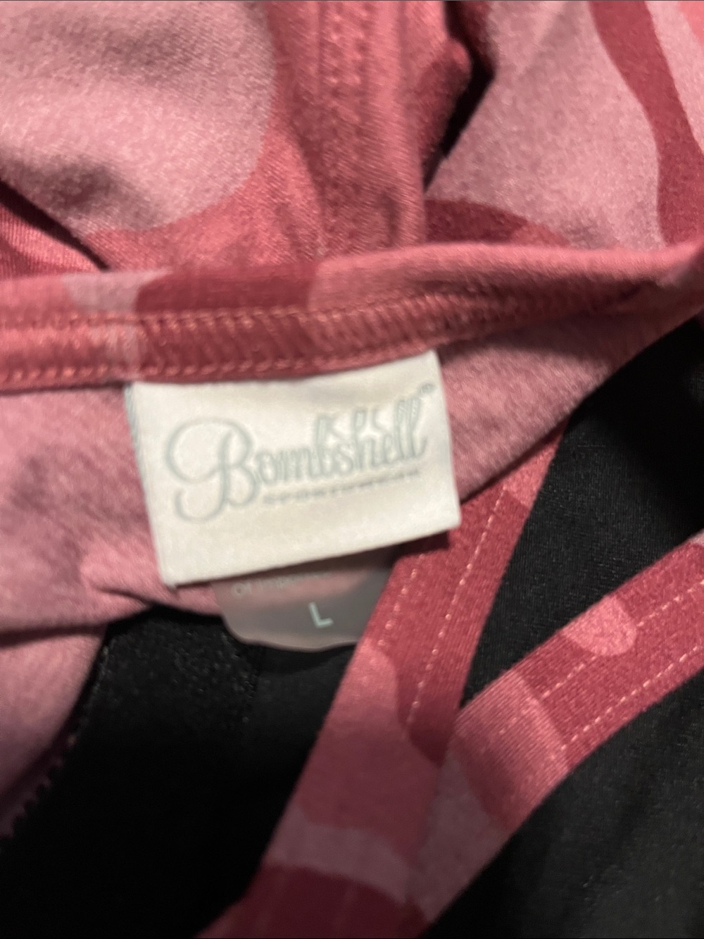 Bombshell Sportswear Pink Camo Romper Size Large - Picture 4 of 4